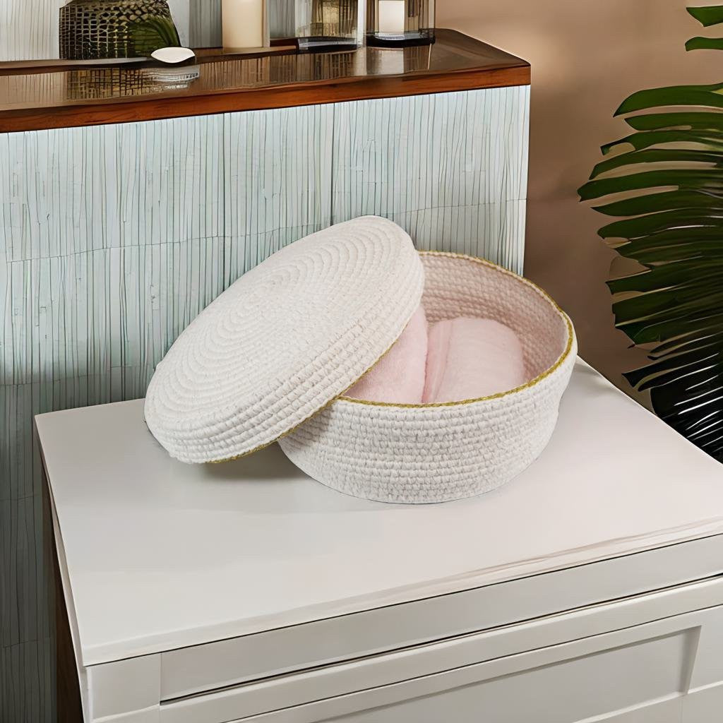 Rattan Round Storage Basket with Lid - large